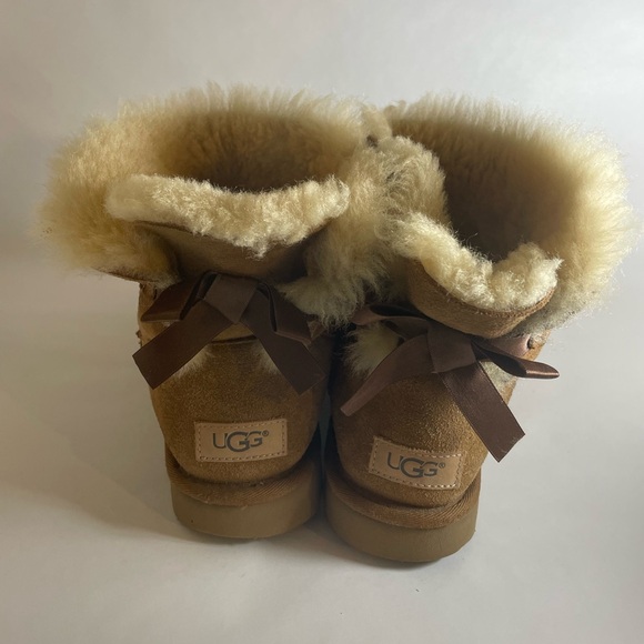 UGG Shoes - UGG Bow Boots Tan